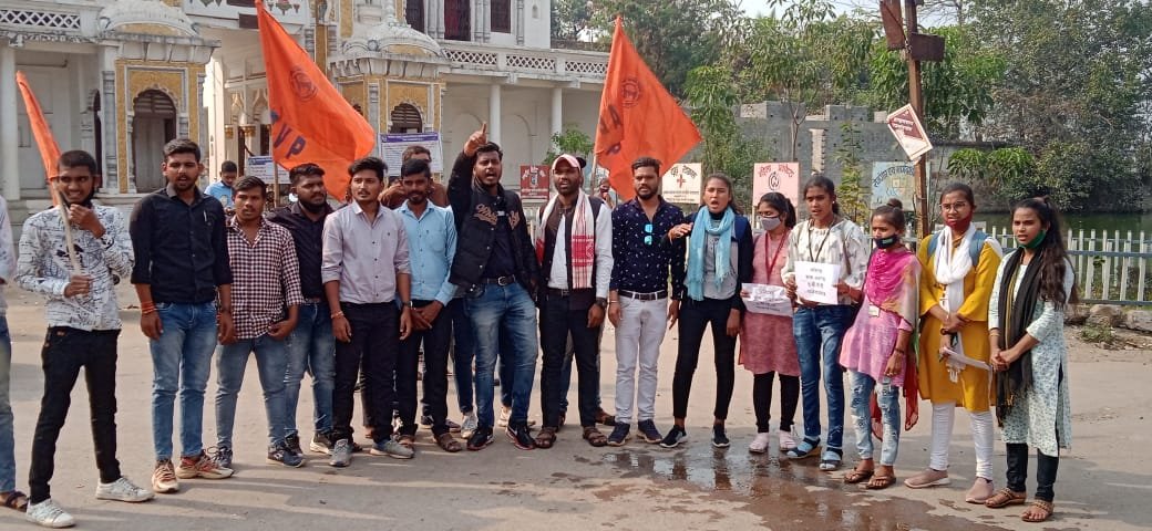 aa9a5fb8-dbc8-4057-8e43-634697762f8e