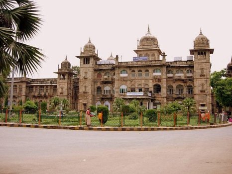 gajra-raja-medical-college-grmc-gwalior-1.jpg