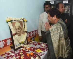 892F133D54BBB5900CDE76D6AA2D950E