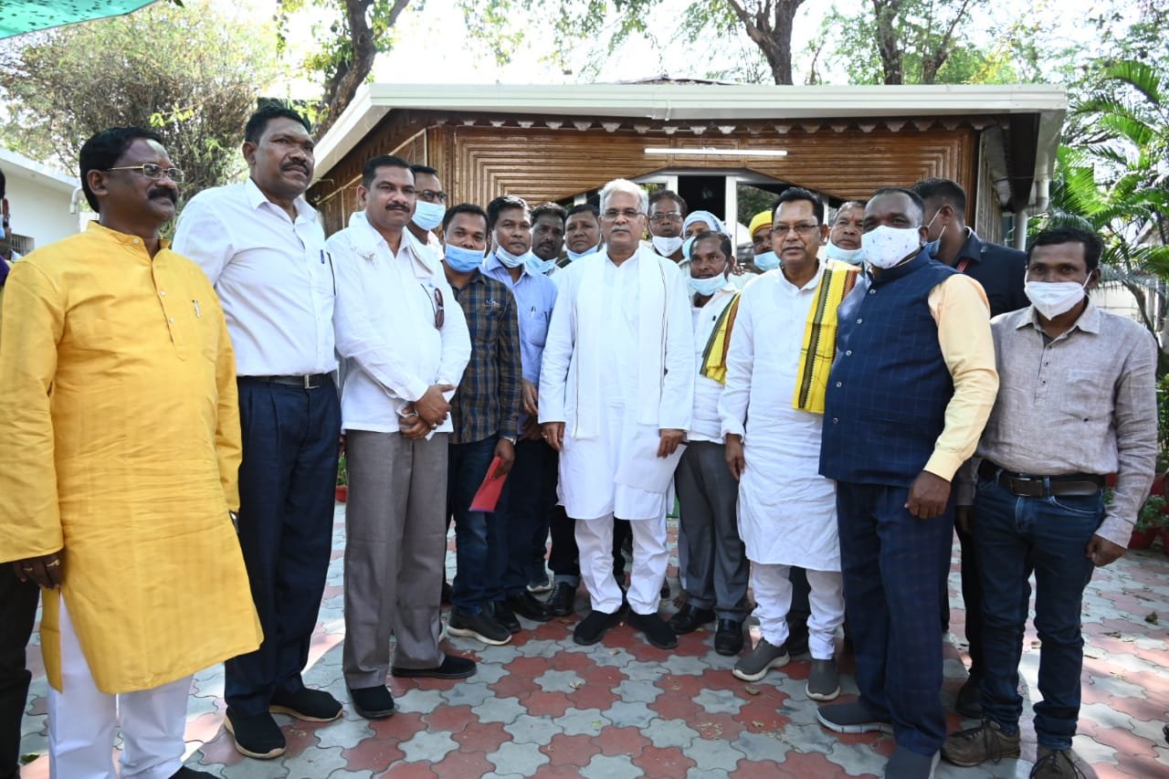 B80AF006D431C2B42F8CA72C575DA4DD