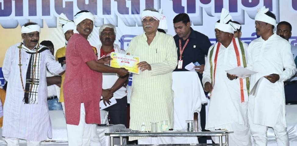 रायपुर : मुख्यमंत्री ने जगदलपुर आदिवासी सम्मेलन में कई घोषणाएं की