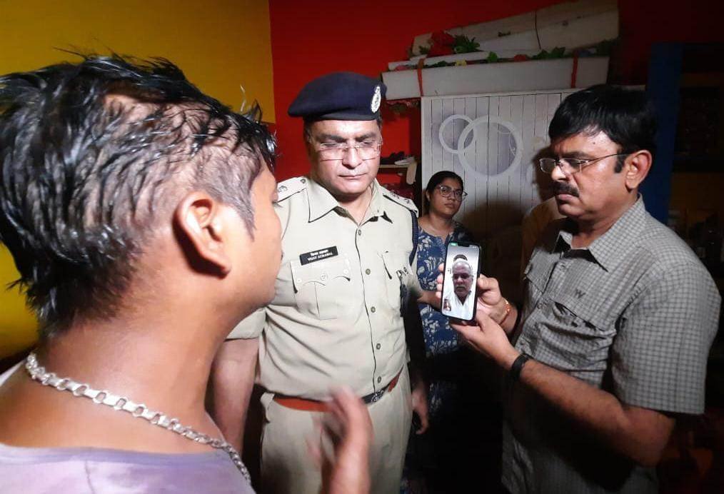 रायपुर : मुख्यमंत्री  भूपेश बघेल ने बच्चे के परिजनों से वीडियो कॉल पर की बात, ढांढस बंधाया और कहा सकुशल आयेगा राहुल