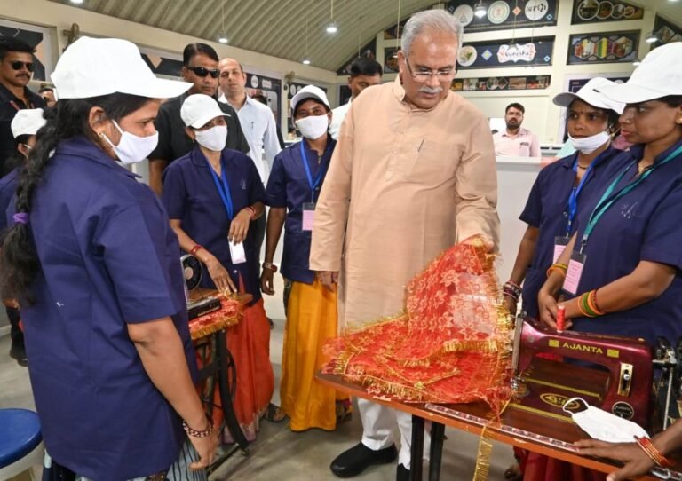 रायपुर : दुनिया भर में बिखर रहे आपकी मेहनत के रंग, उत्पादक से निर्यातक तक लंबी दूरी तय की दीदियों ने