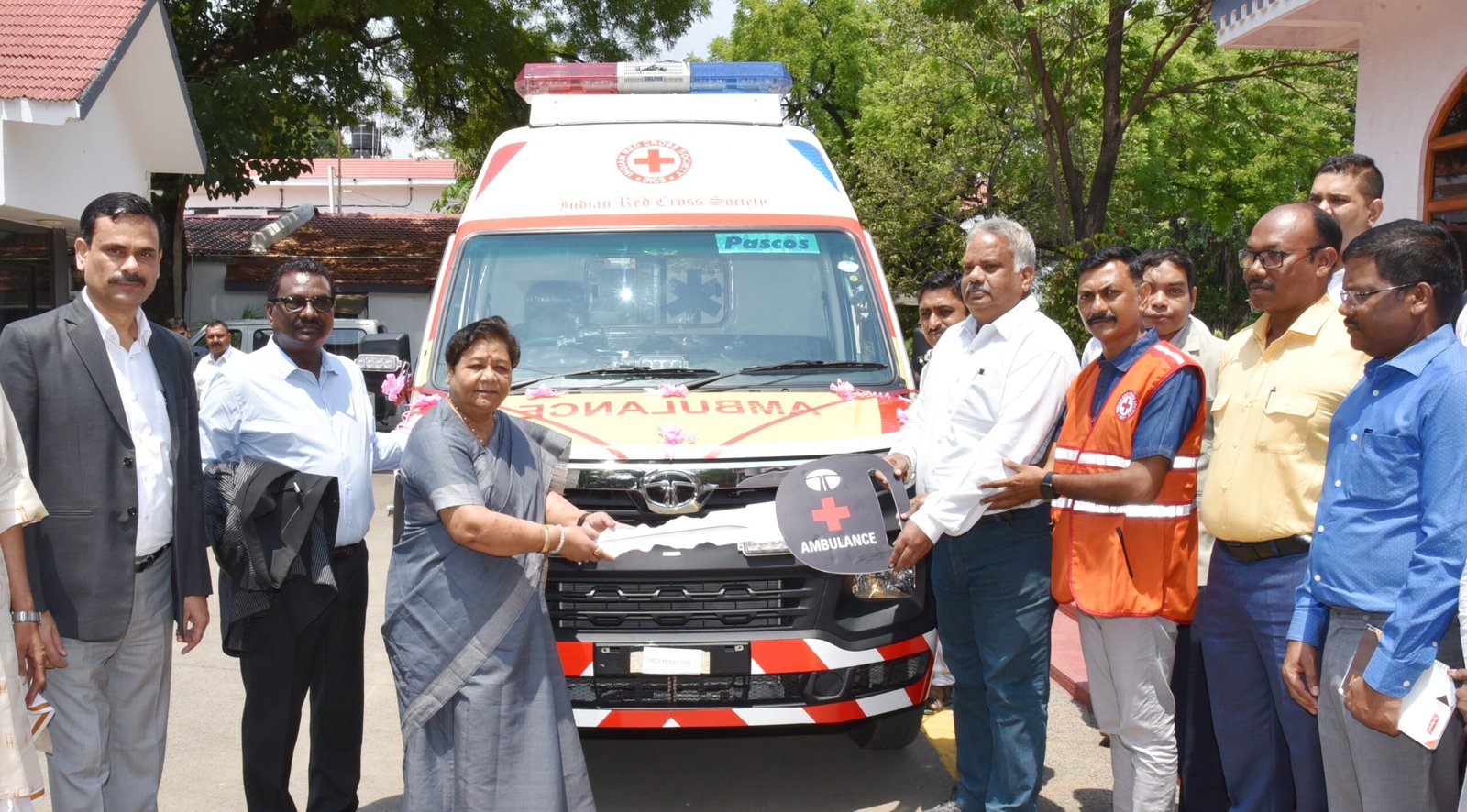 रायपुर : स्वैच्छिक रक्तदान के लिए लोग आगे आएं: सुश्री उइके