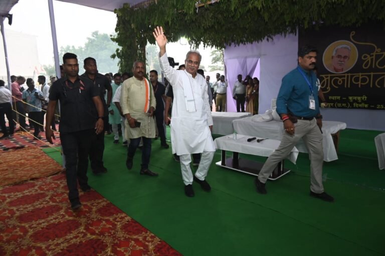 रायपुर : यह जानने और देखने आए हैं कि आप सबको सरकारी योजनाओं का लाभ मिल रहा कि नहीं : मुख्यमंत्री  भूपेश बघेल