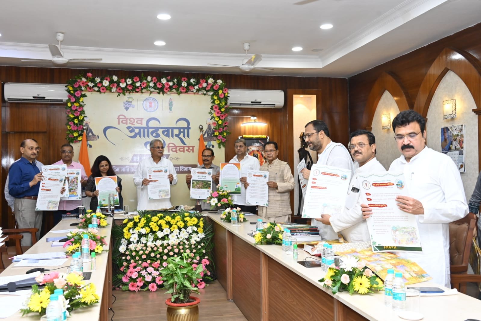 रायपुर: मुख्यमंत्री  भूपेश बघेल ने सामुदायिक वन संसाधन अधिकार जागरूकता अभियान का किया शुभारंभ