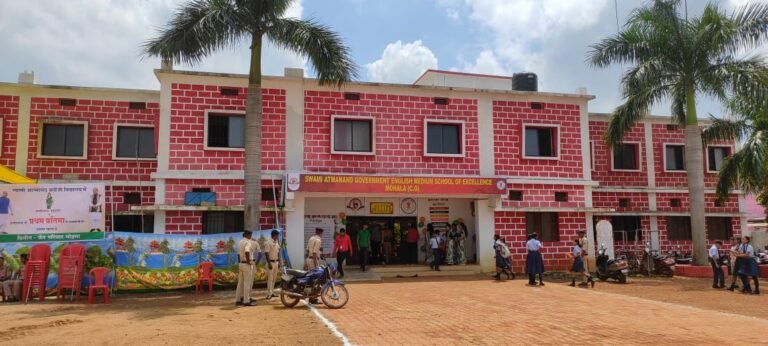 रायपुर  : मुख्यमंत्री के ड्रीम प्रोजेक्ट स्वामी आत्मानंद उत्कृष्ट अंग्रेजी माध्यम विद्यालय से शिक्षा के क्षेत्र में एक नई क्रांति की शुरूआत