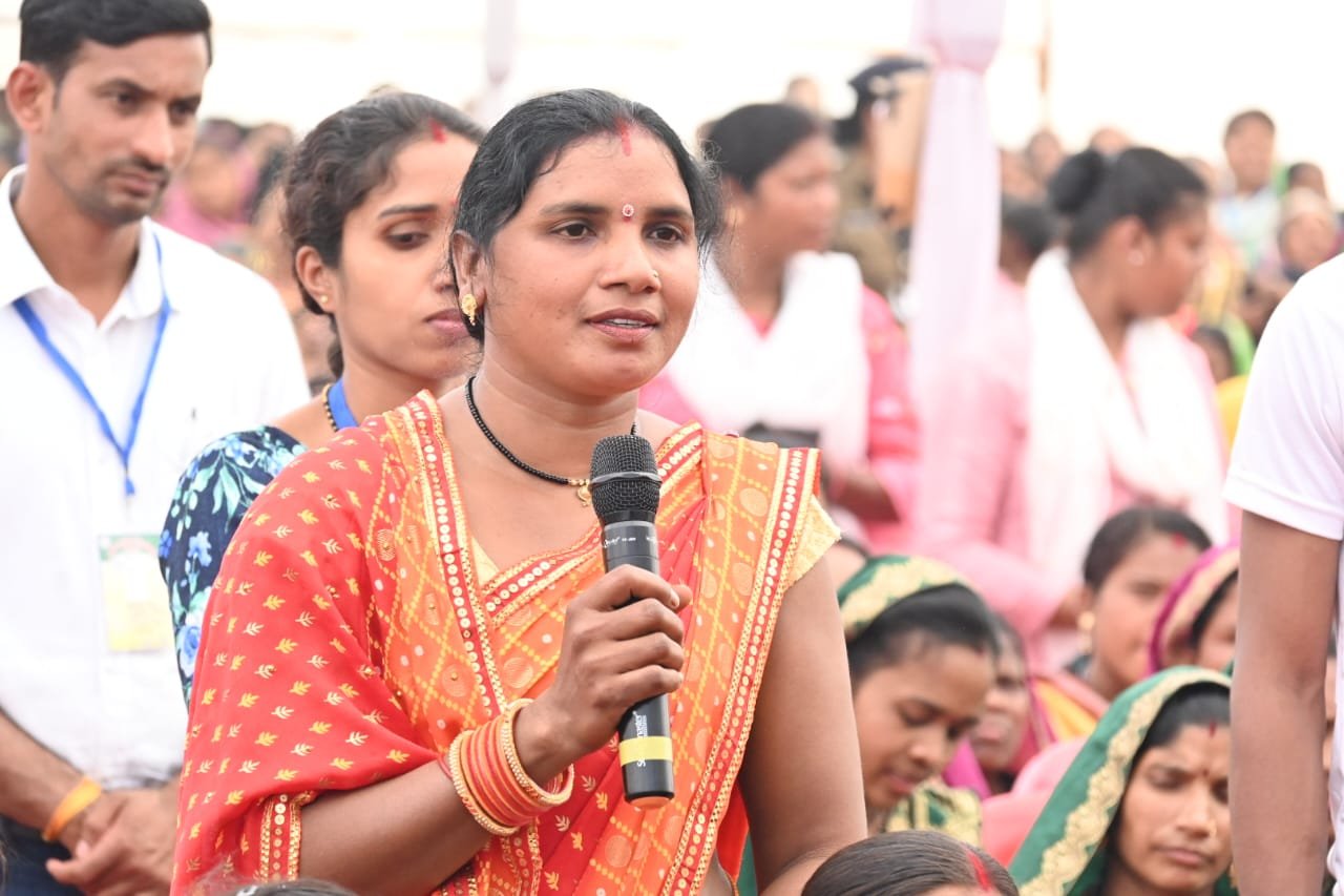 रायपुर:  होमेश्वरी साहू ने बताया एक हजार 54 क्विंटल वर्मी कम्पोस्ट बनाया है, 4 लाख 2 हजार रुपये की आमदनी हुई है