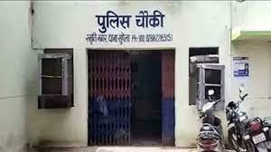 छात्र ने बाथरूम में लगाई फांसी तो राजमिस्त्री ने पेड़ से फंदा लगाकर दी जान, परिजनों में मचा कोहराम