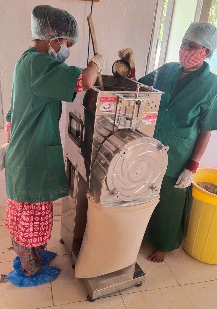 रायपुर : राज्य में लघु वनोपज आधारित विकास कार्यों की प्रगति में वृत्त तथा वन मंडलवार जगदलपुर शीर्ष पर 