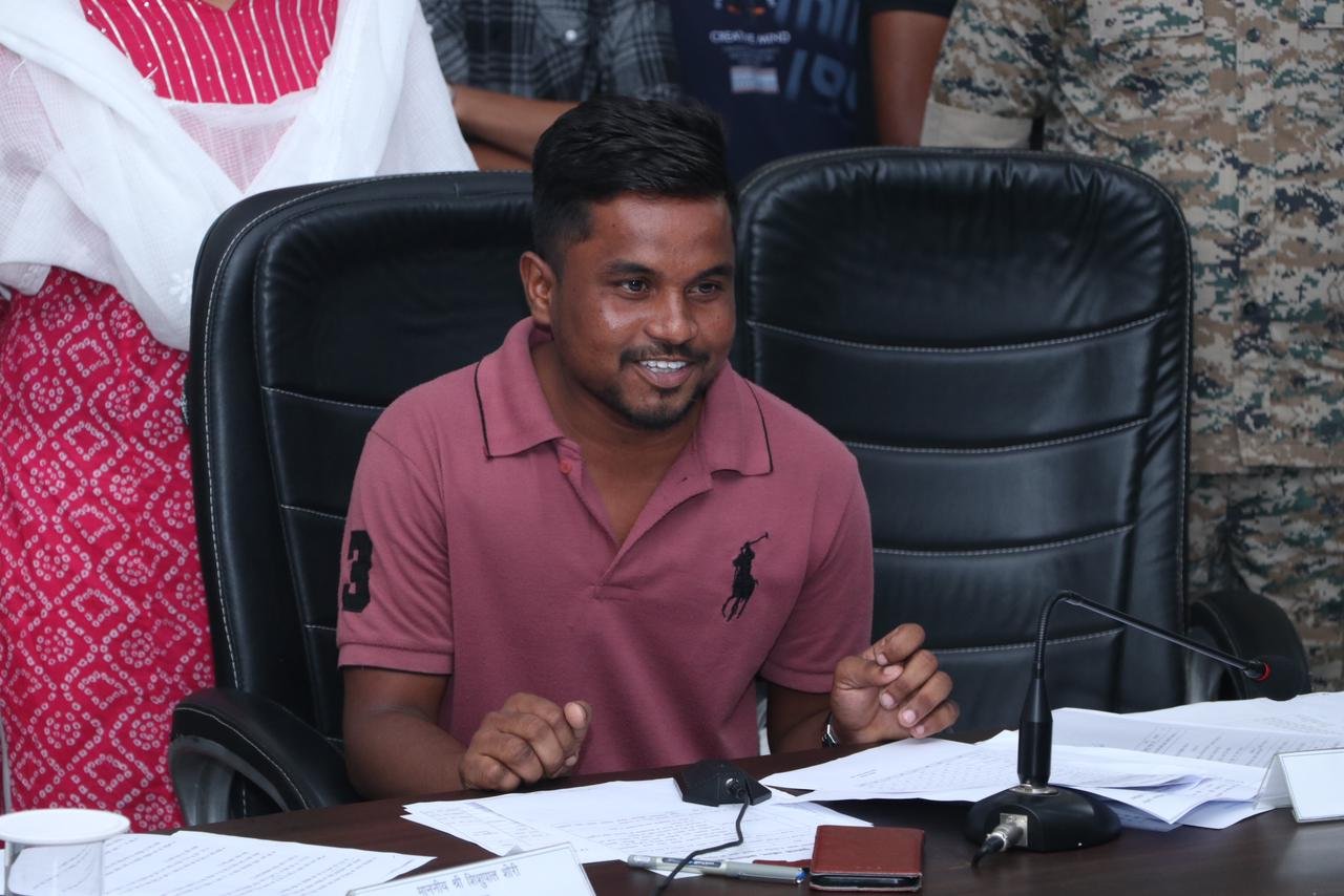 1689240860_eabe28dd51acc5bb8c83