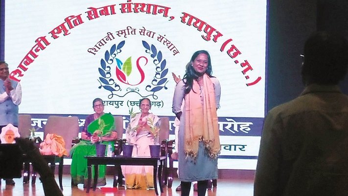 20230821110725_devika