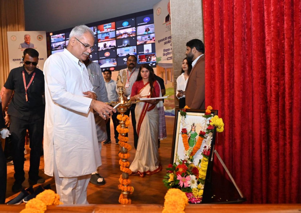 1693900201_f84f8f1e32de6e8aa024