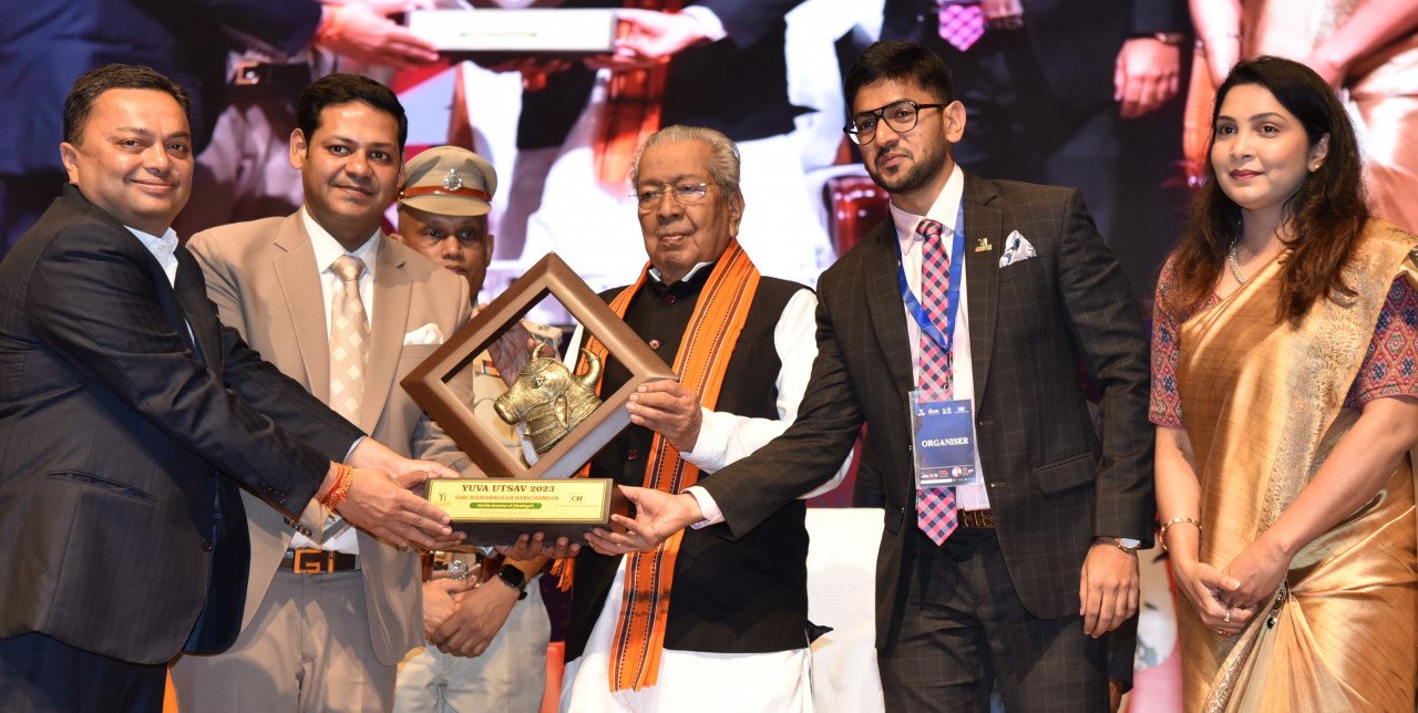 1695383735_bfdde8fa13bc450daba9