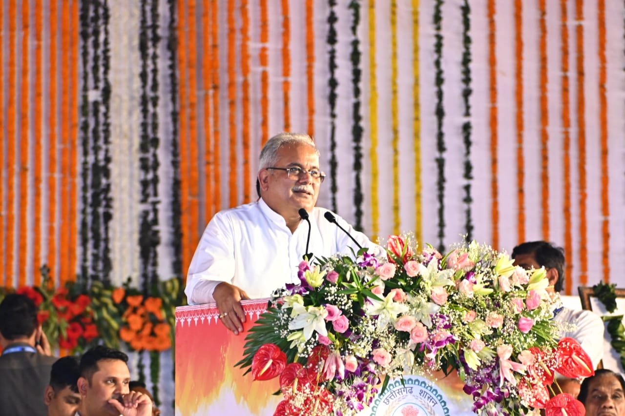 1695634085_7fa993f2240c2720c704