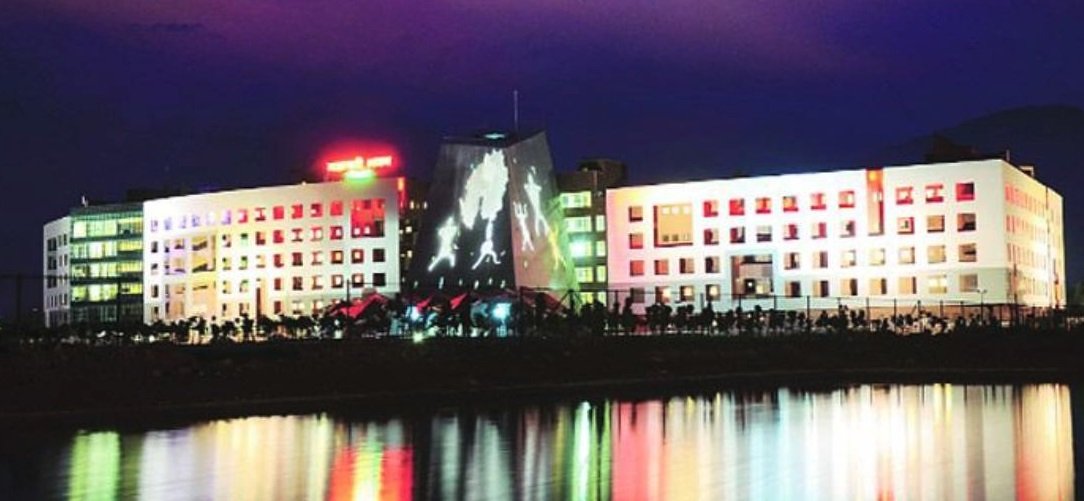 20231031170015_mantralaya light