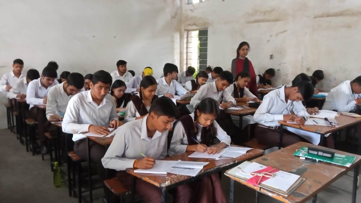 20231211113103_student