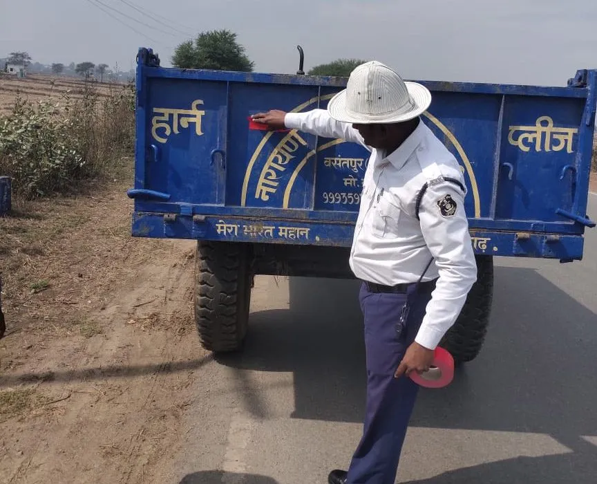 Untitled-13-copy-100