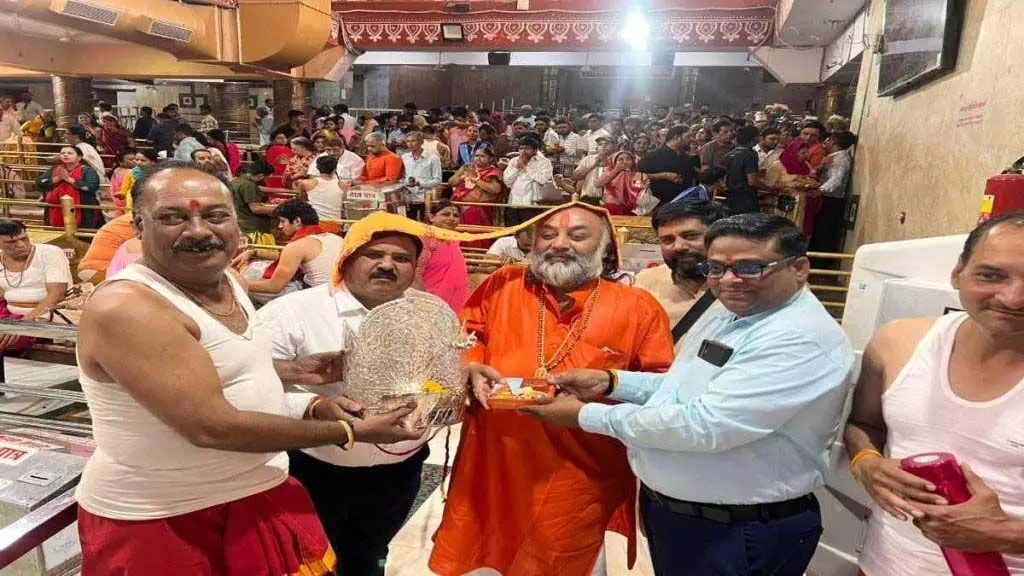 3698710-untitled-64-copy