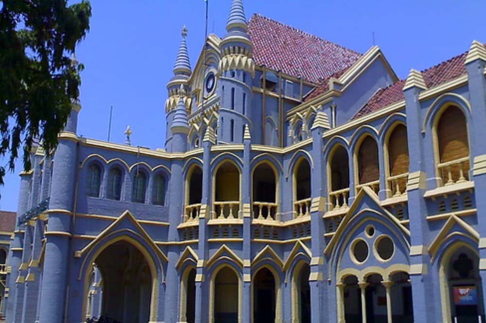 high_court_jabalpur_4.jpg