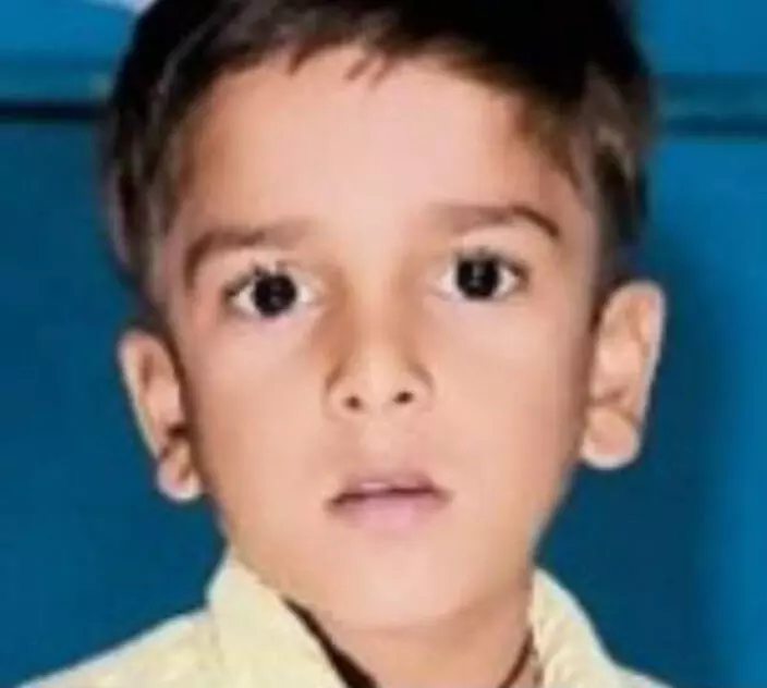 3730429-untitled-75-copy