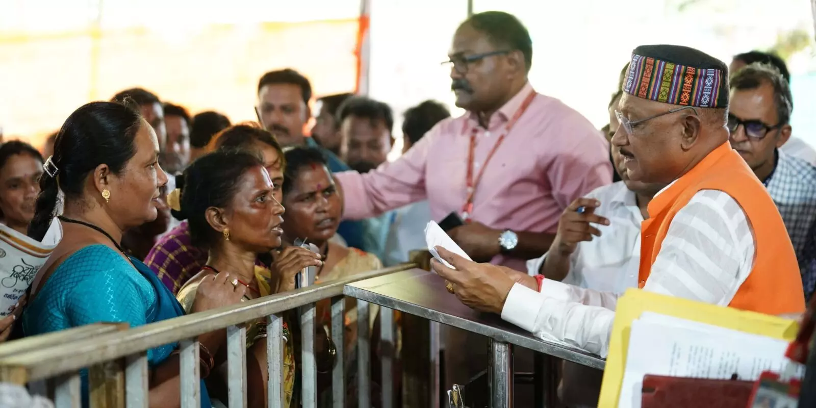 3824223-whatsapp-image-2024-06-27-at-122326-pm