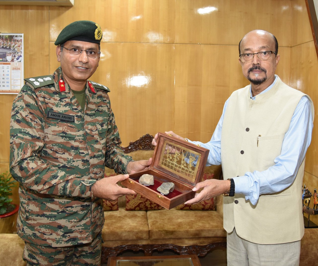 1723800321_cb7c9536762ed0e85f63