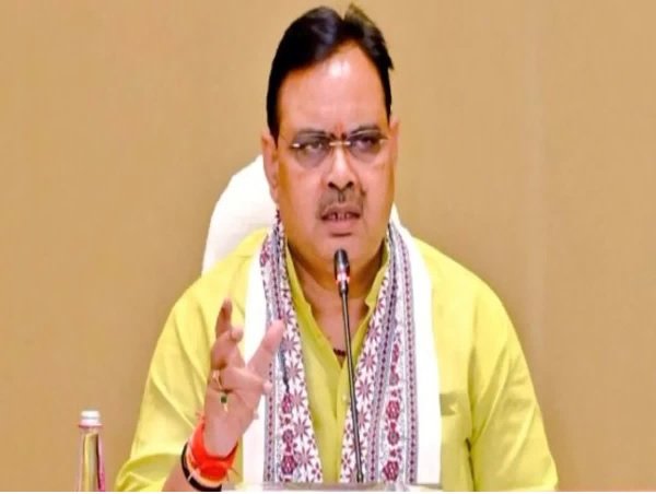 मुख्यमंत्री ने आरएएस भर्ती परीक्षा पेपर लीक के आरोपी व्याख्याता को किया बर्खास्त