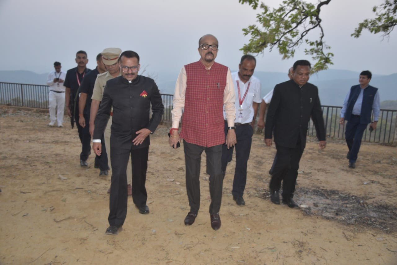 1743090759_223edda129a2b021eab0