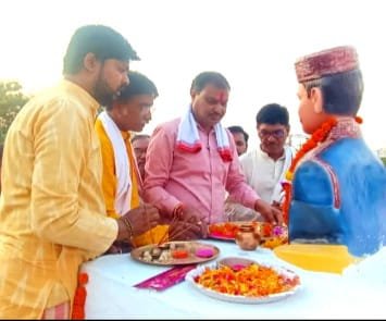 61eec257-5a51-42be-a88f-e151de6b0e15