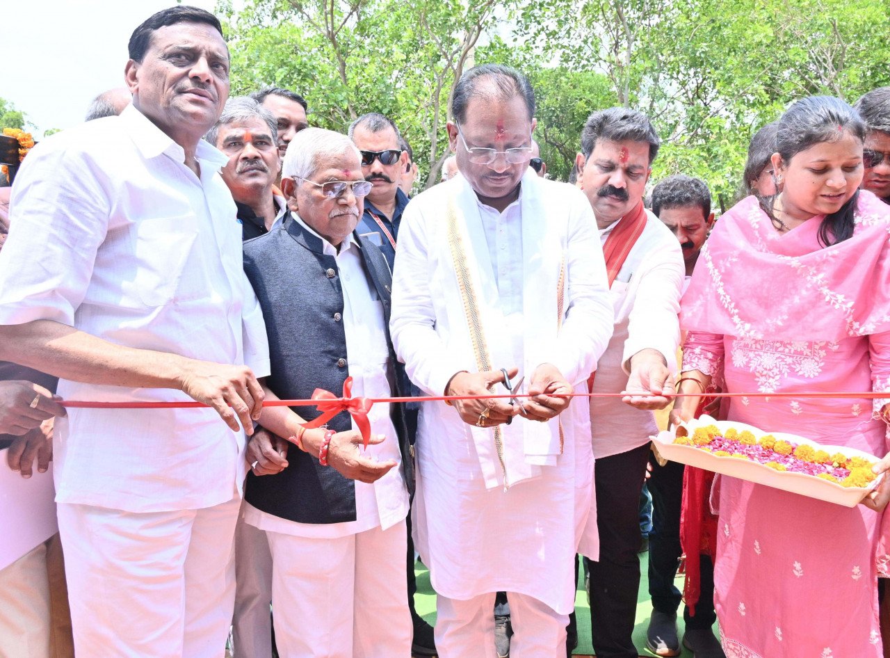 1747730382_fb92ef07fbcdf3bd8bcb