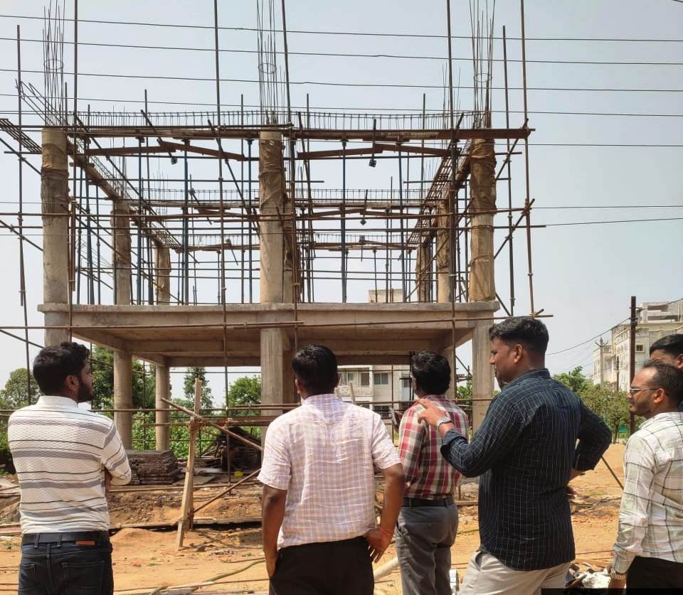 1750065014_da44798e560f427d8223