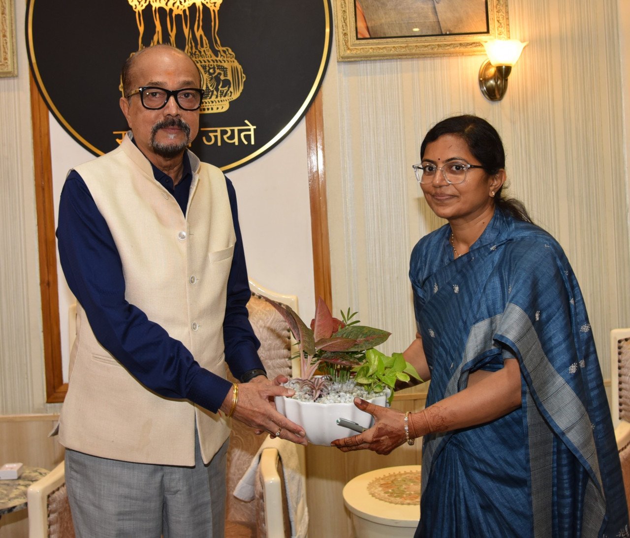 1751034093_02edae9a222fda70ff66