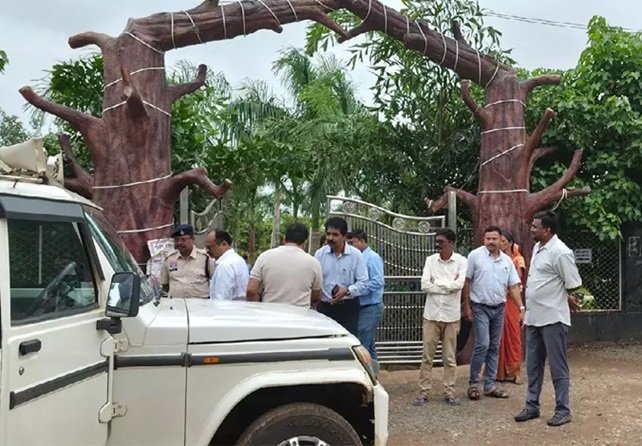 20250731153819_park seal