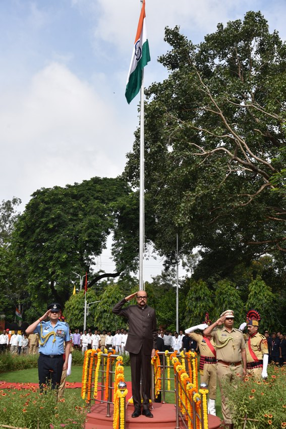 1755236364_6e432c4422543f1b7d99