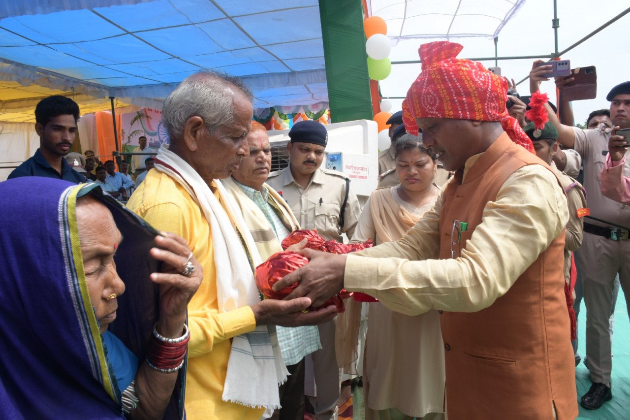 1755273075_1efd87c2905637f4aca1