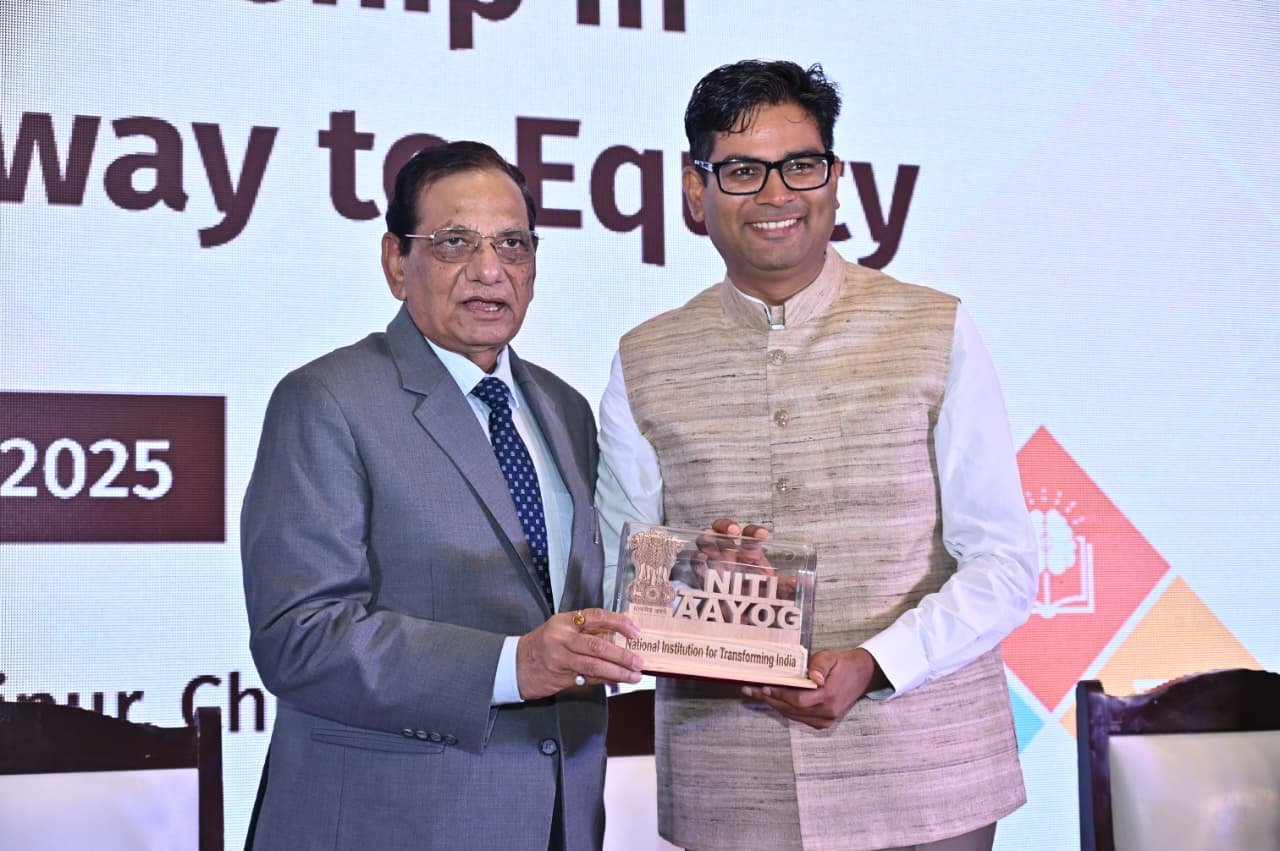 1756458080_91c6ceb5fd9fd1894af9