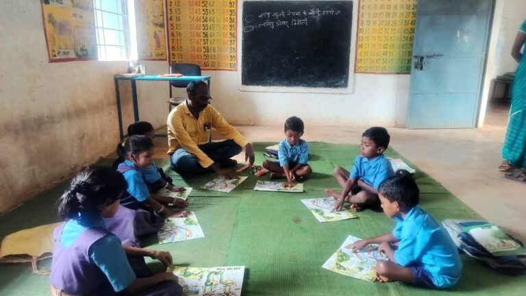 मोहला : युक्तियुक्तकरण से जिले के नक्सल प्रभावित क्षेत्र में गूंजी क,ख,ग…