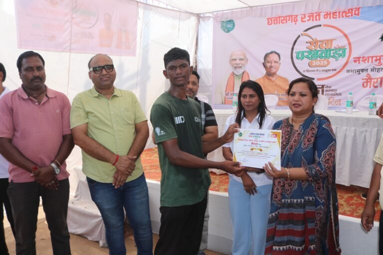 मोहला : नशामुक्त भारत के थीम पर आयोजित मैराथन दौड़, उत्साहपूर्वक शामिल हुए लोग