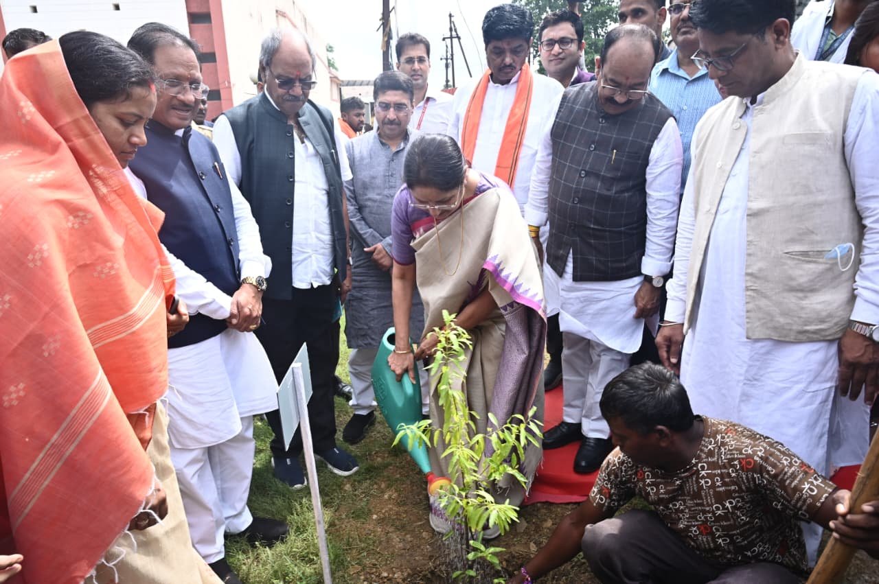 1758113814_8cf7bdbc0c3ca5a45a74