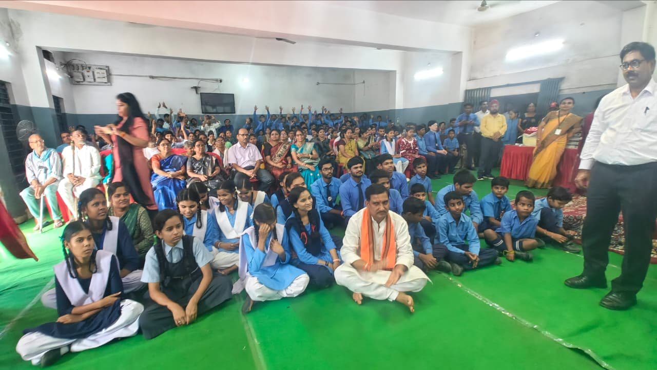 1758185660_5c79d965a572b999313b