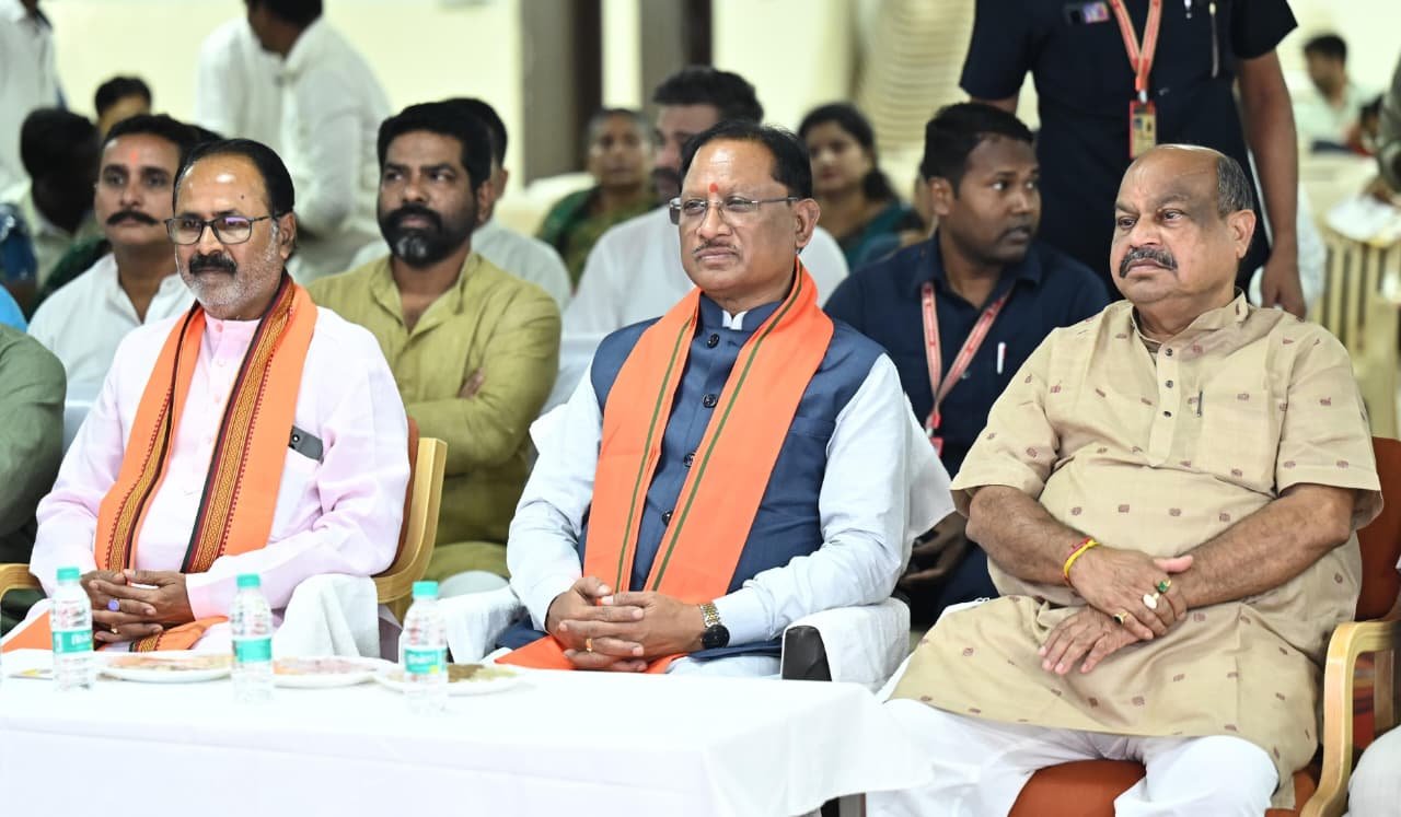 1759052071_11df99452bb14f8d7e08