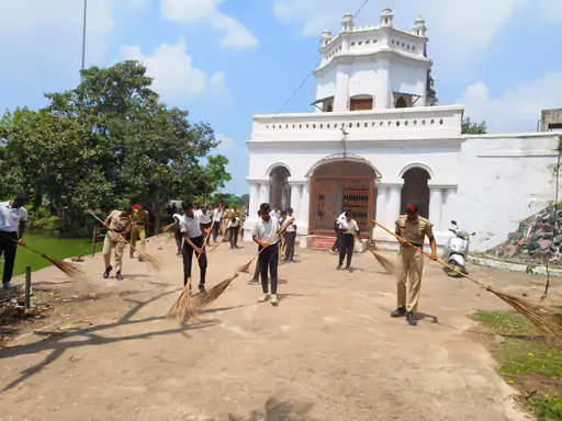 206_175836937868ce9662edf32_05