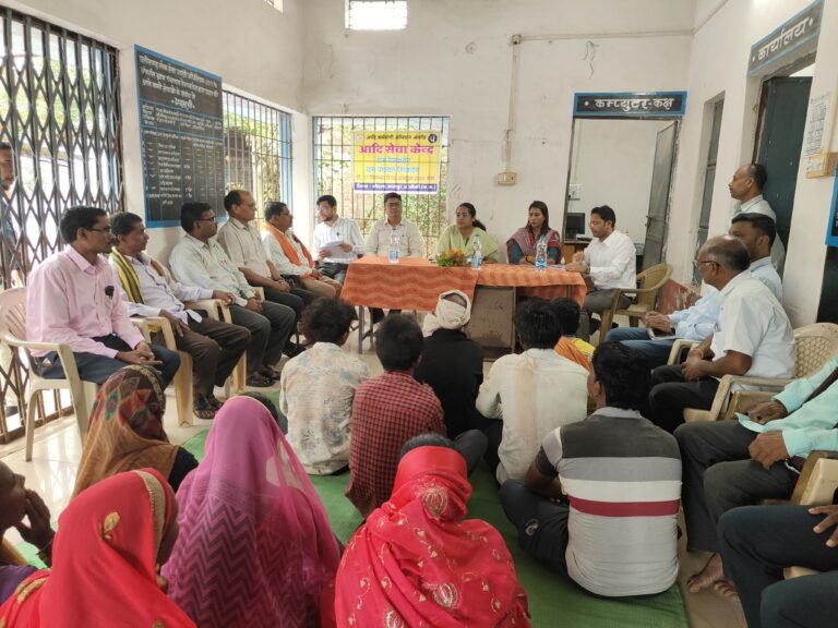 मोहला : आदि कर्मयोगी अभियान, सबकी सहभागिता से बनेगी ग्राम विकास की कार्ययोजना-कलेक्टर प्रजापति