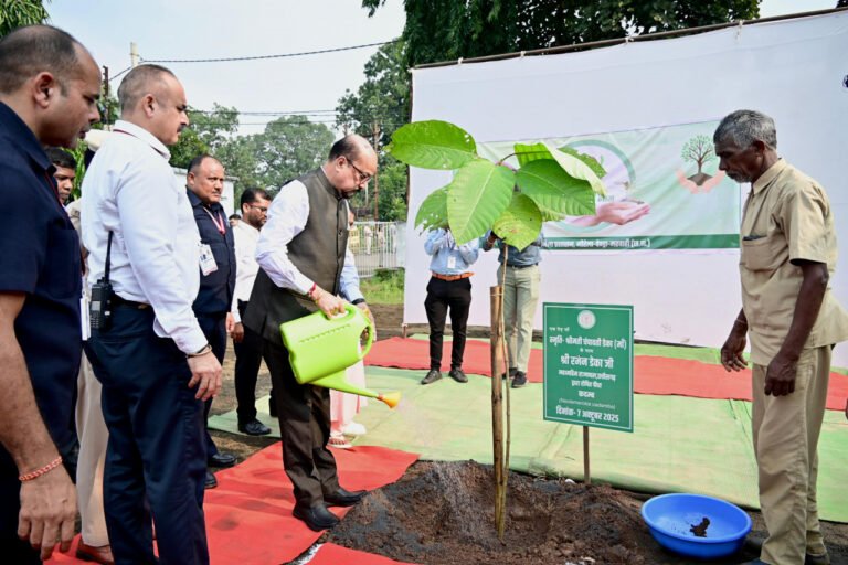 1759843564_824fc0cbcb13d15c9051