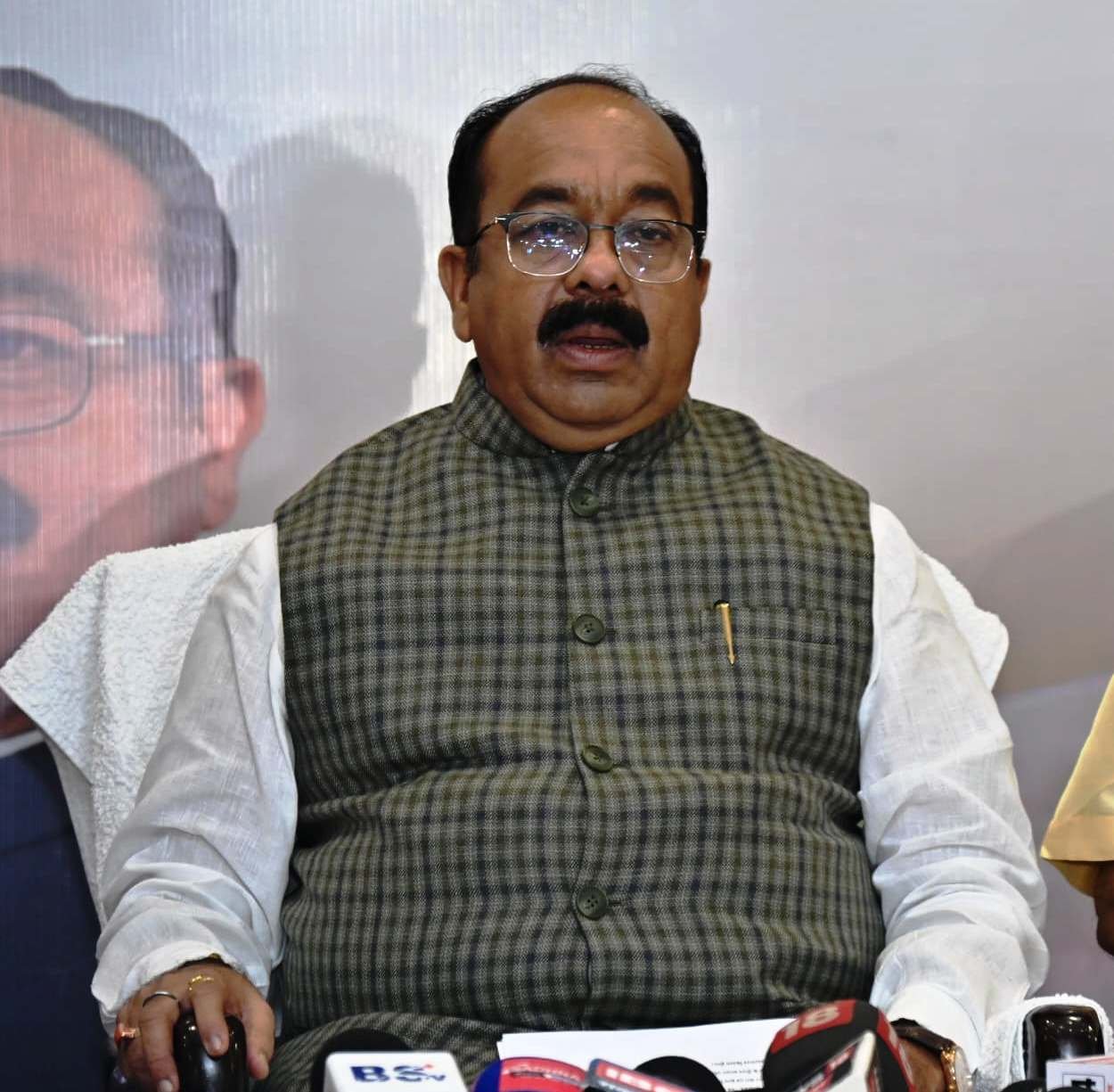 1760537736_d9015102af99ddcc8ca3