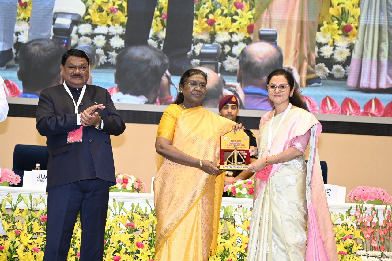 1760866542_9c1ff7a9faf895fc75a1