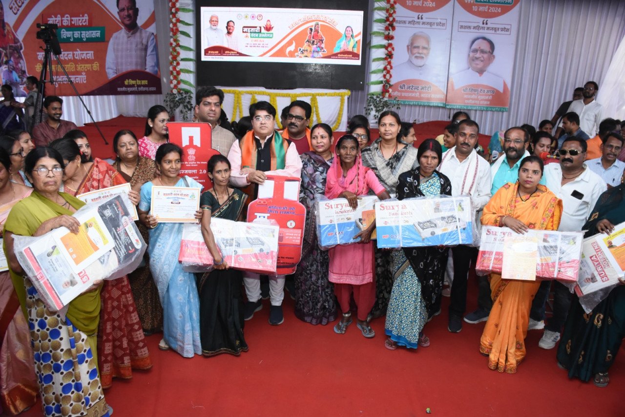 1761646385_ba28cb733c4ec0461240