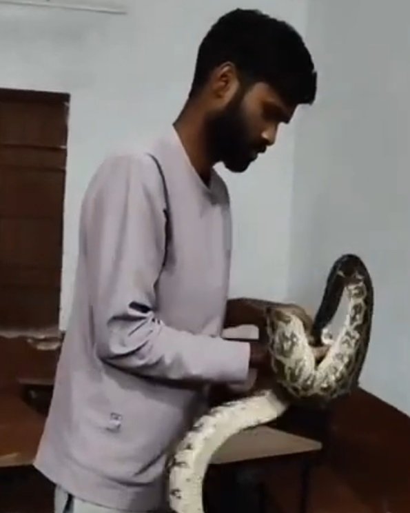 20251011155832_class me ajgar