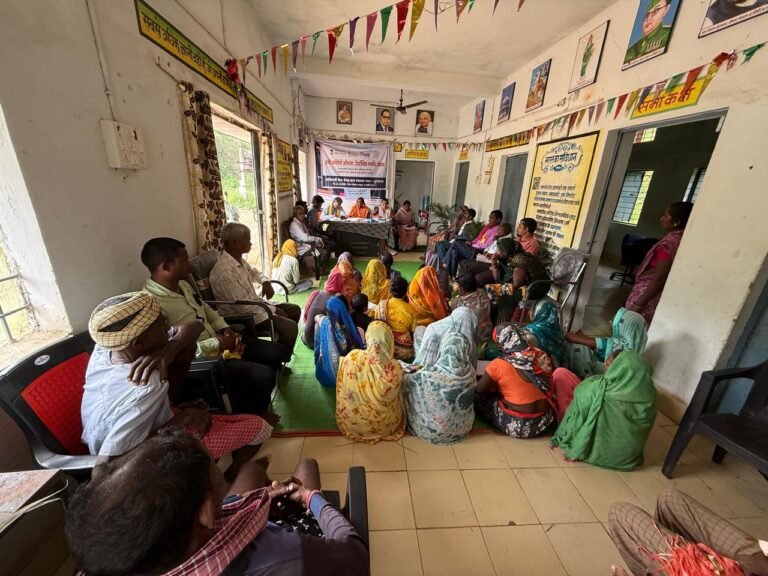 मोहला : आदि कर्मयोगी अभियान अंतर्गत ग्राम पंचायत माहुद मचान्दुर में ग्राम सभा का आयोजन